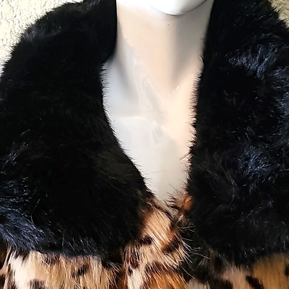 Reversible Plus Size Coat - Picture 5 of 10